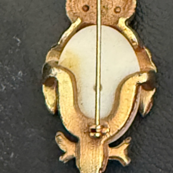 Gold and Cream Owl Brooch - Picture 4 of 4